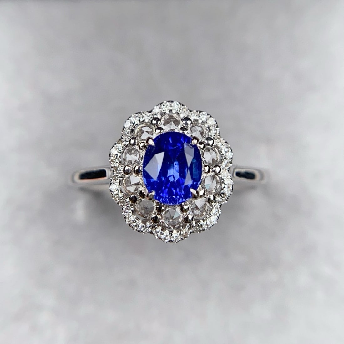 14k Gold 0.8 Ct Natural Sapphire & Diamond Ring (1 of 6)