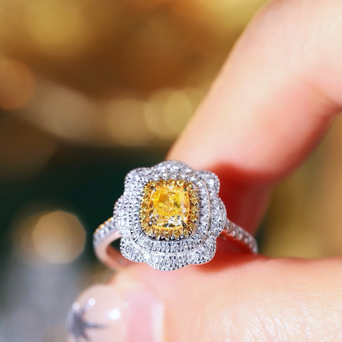 14k Gold 1.52 Ctw Natural Yellow Diamond & Diamond Ring - 4