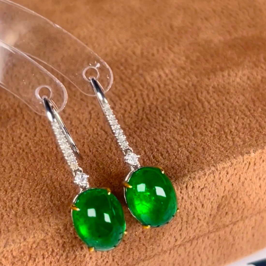 14k Gold 5.5 Ct Vivid Green Natural Emerald & Diamond Earrings - 5