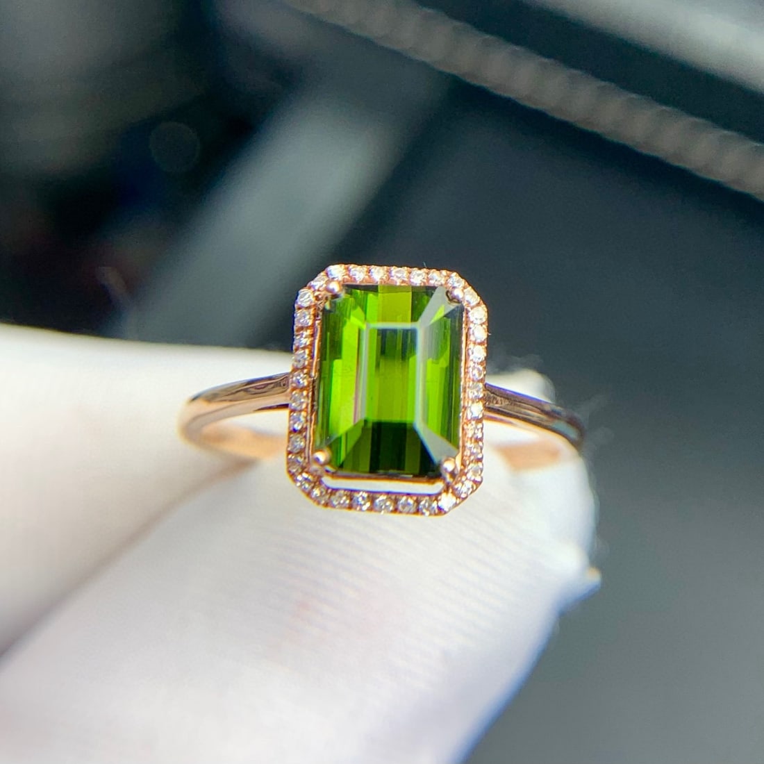 14k Gold 2.1 Ct Natural Tourmaline & Diamond Ring - 4