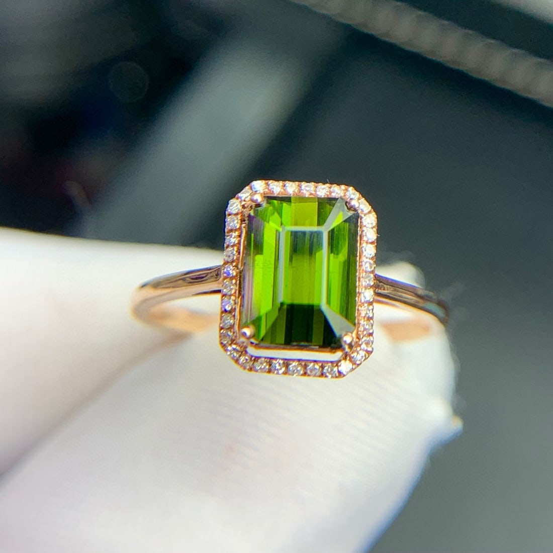 14k Gold 2.1 Ct Natural Tourmaline & Diamond Ring - 6