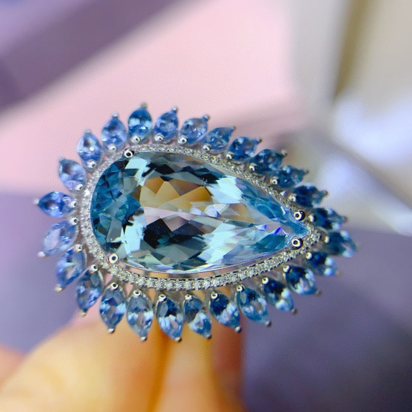 14k Gold 9.31 Ctw Natural Aquamarine & Aquamarine Ring - 4