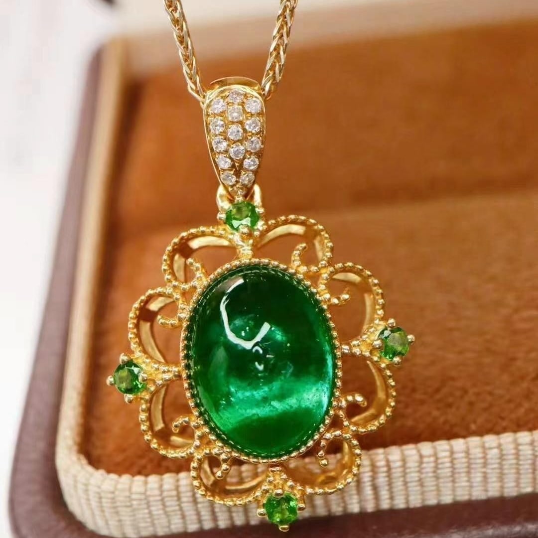 14k Gold 2.15 Ct Vivid Green Natural Emerald & Diamond & Tsavorite Pendant( Without Chain ) - 4