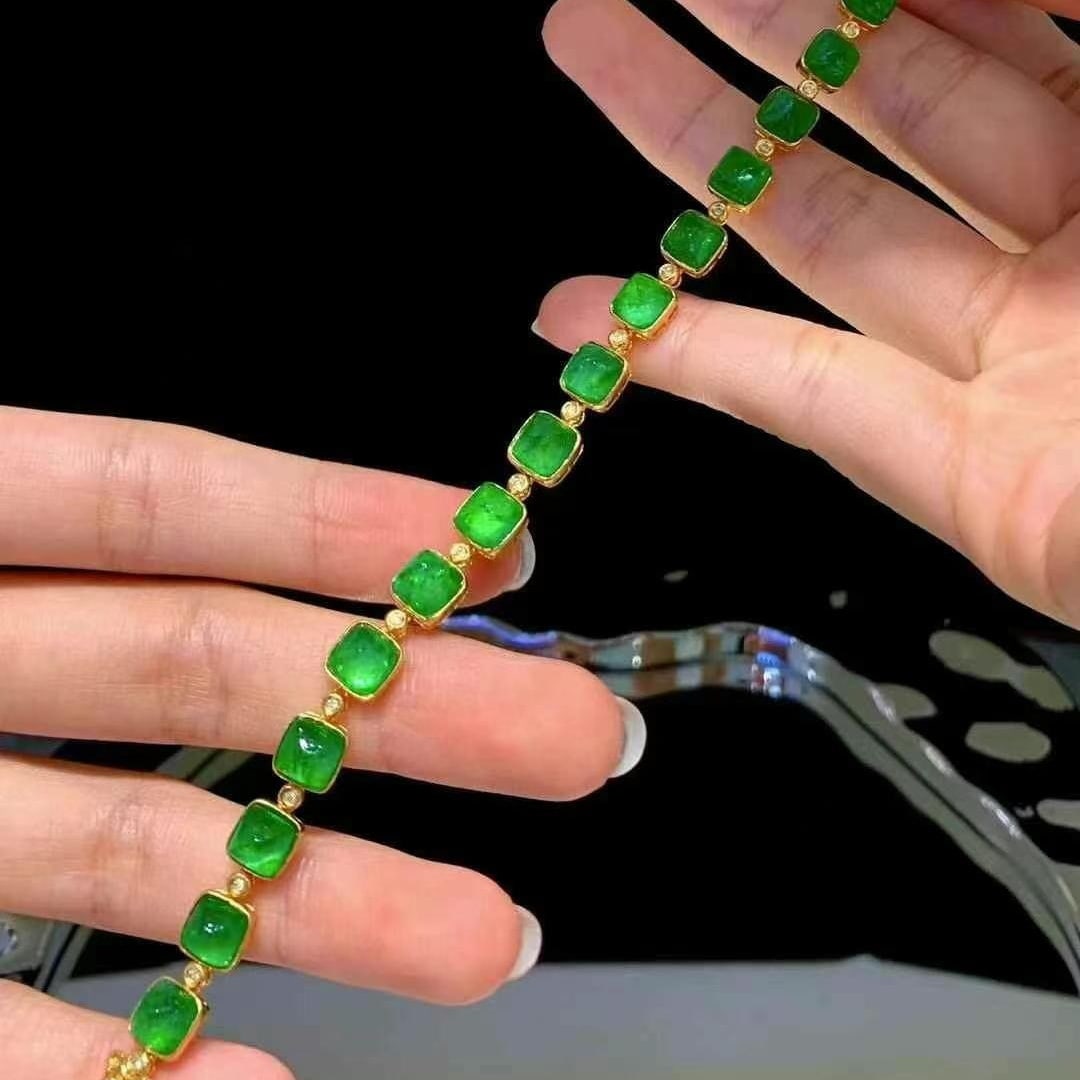 14k Gold 18.05 Ct Natural Emerald & Diamond Bracelet - 5