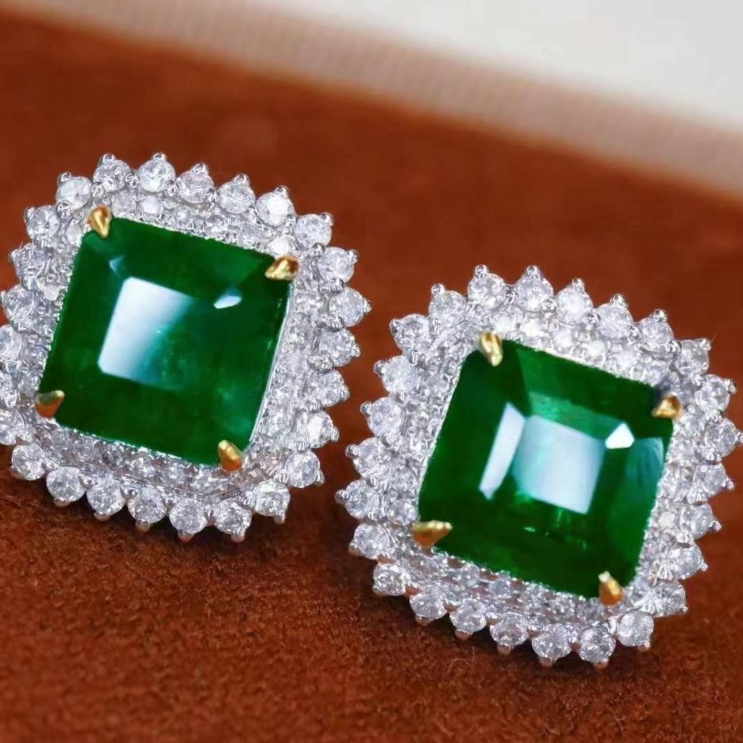 14k Gold 3.30 Ctw Vivid Green Natural Emerald & Diamond Earrings - 4
