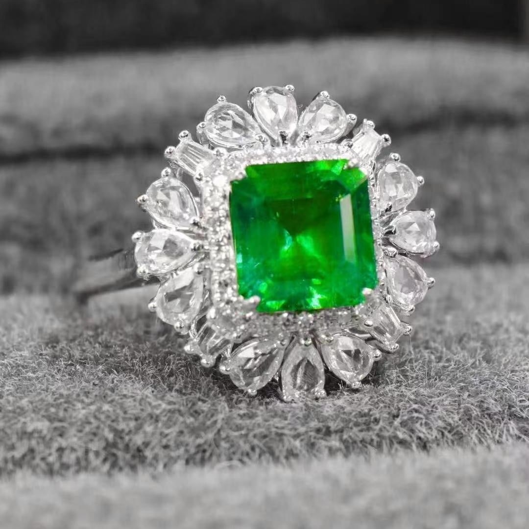 14k Gold 2.38 Ctw Vivid Green Natural Emerald & Sapphire Ring - 3