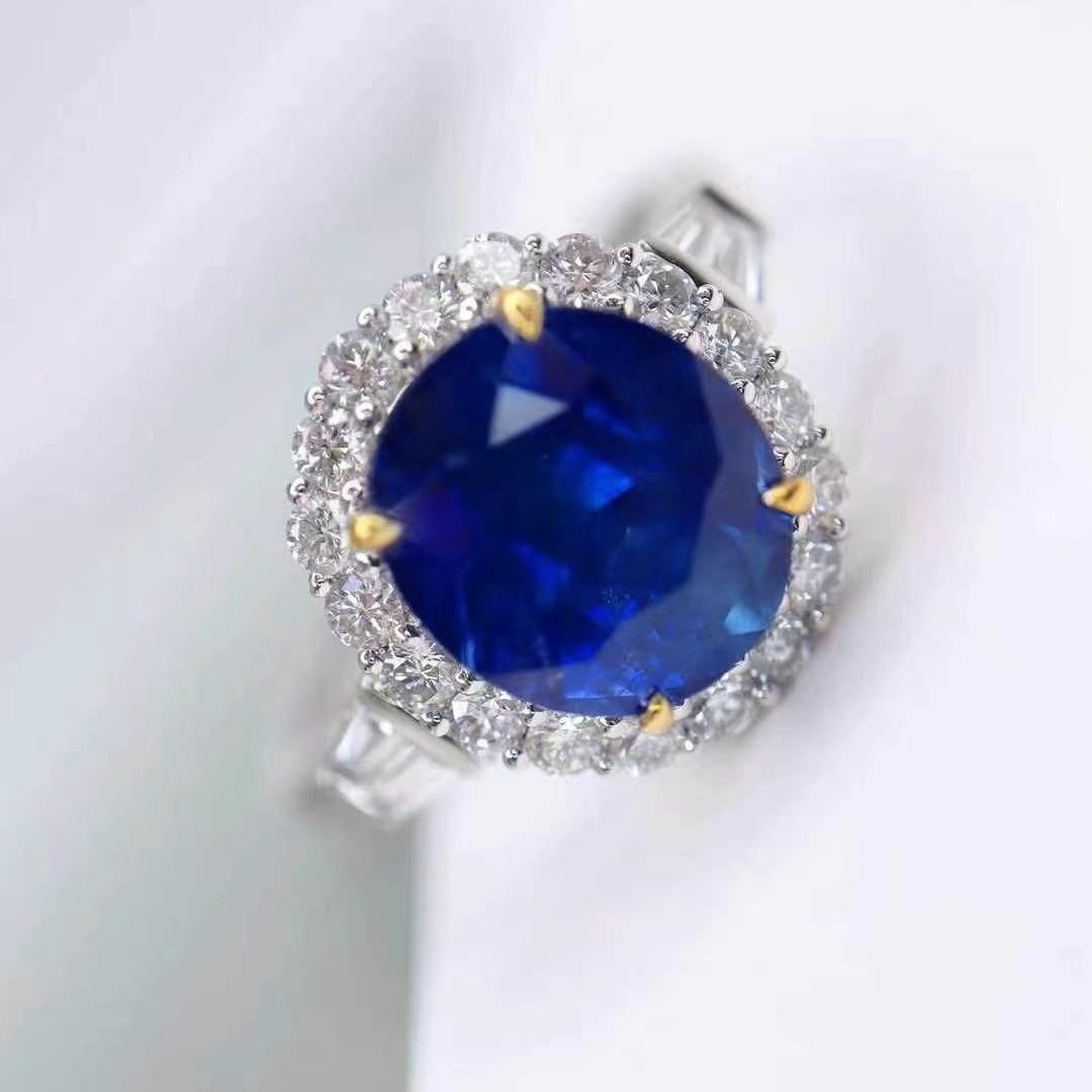 14k Gold 4.02 Ctw Natural Sapphire & Diamond Ring - 2