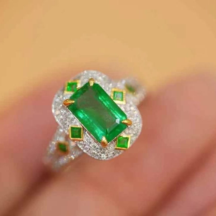 14k Gold 2.05 Ct Natural Emerald & Diamond Ring - 2