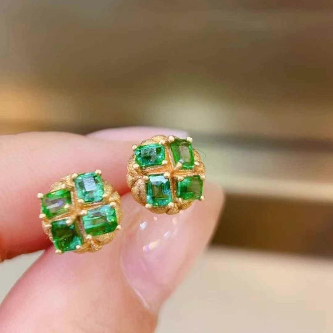 14k Gold 1.1 Ct Natural Emerald Earrings - 3