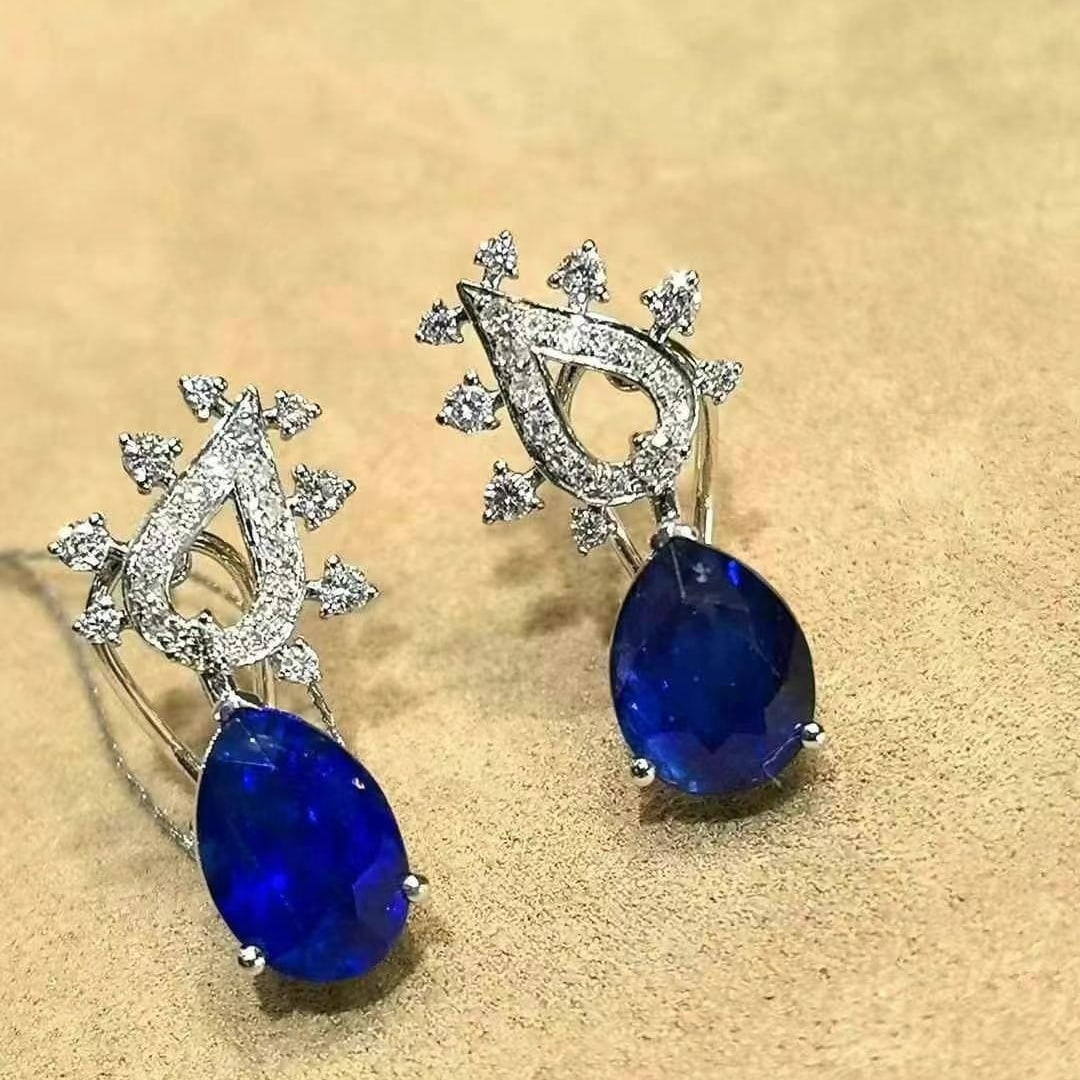 14k Gold 5.75 Ctw Vivid Blue Natural Sapphire & Diamond Earrings - 3