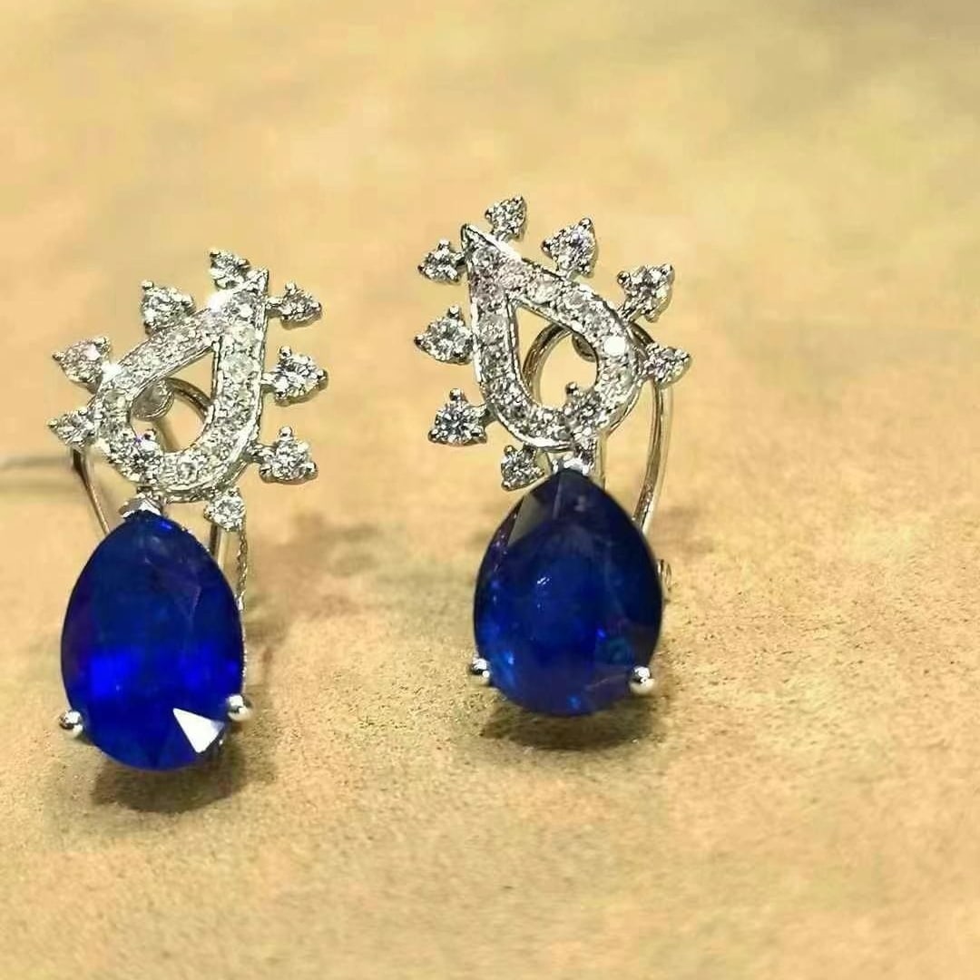 14k Gold 5.75 Ctw Vivid Blue Natural Sapphire & Diamond Earrings - 4