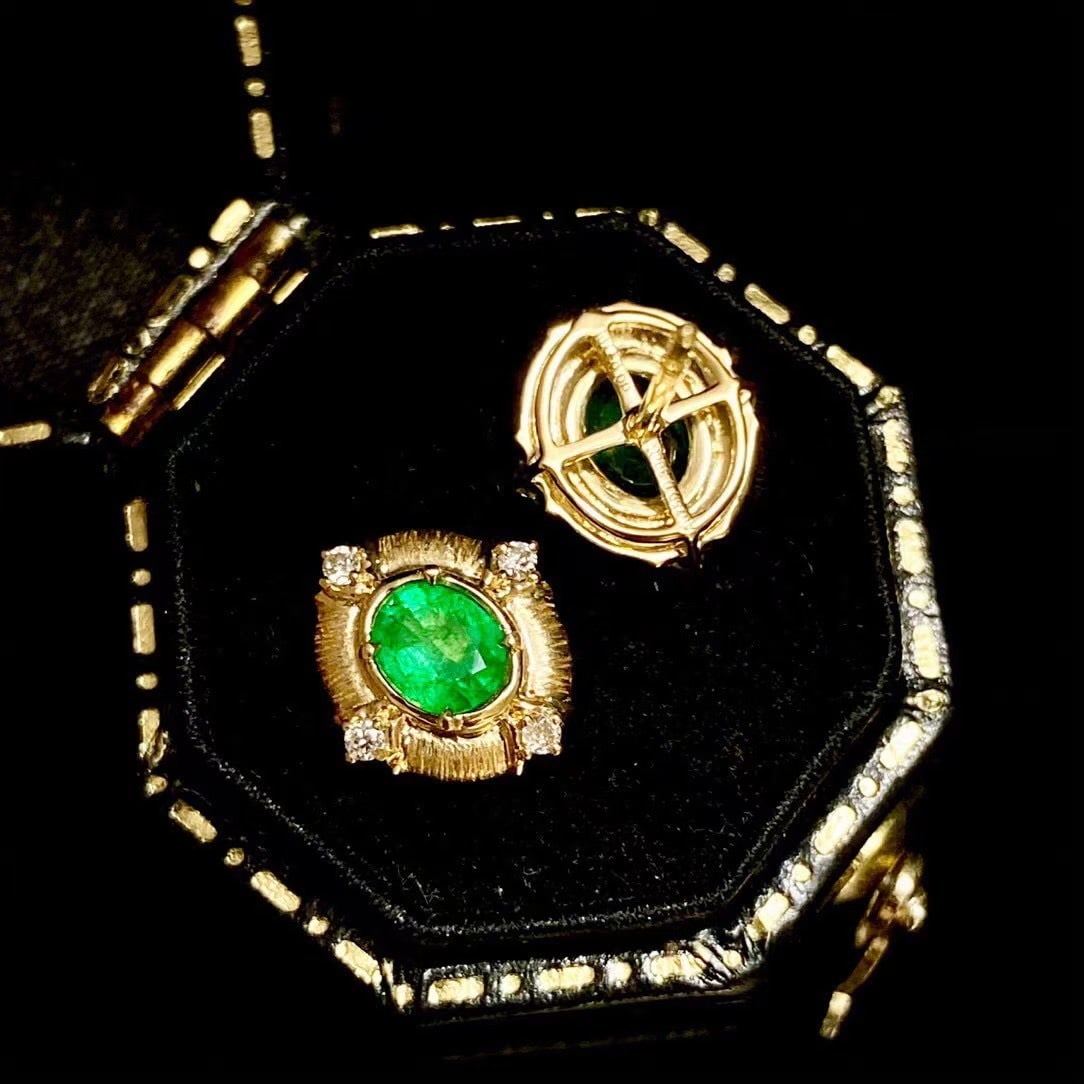 14k Gold 0.55 Ct Vivid Green Natural Emerald & Diamond Earrings - 3