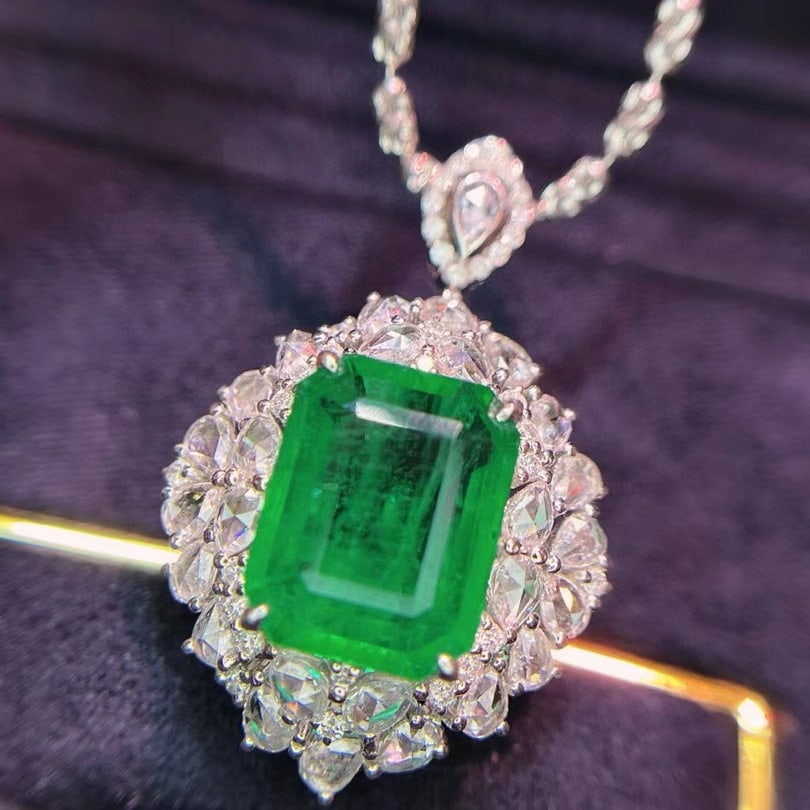 14k Gold 4.45 Ct Vivid Green Natural Emerald & Diamond Ring/pendant( Without Chain ) - 3