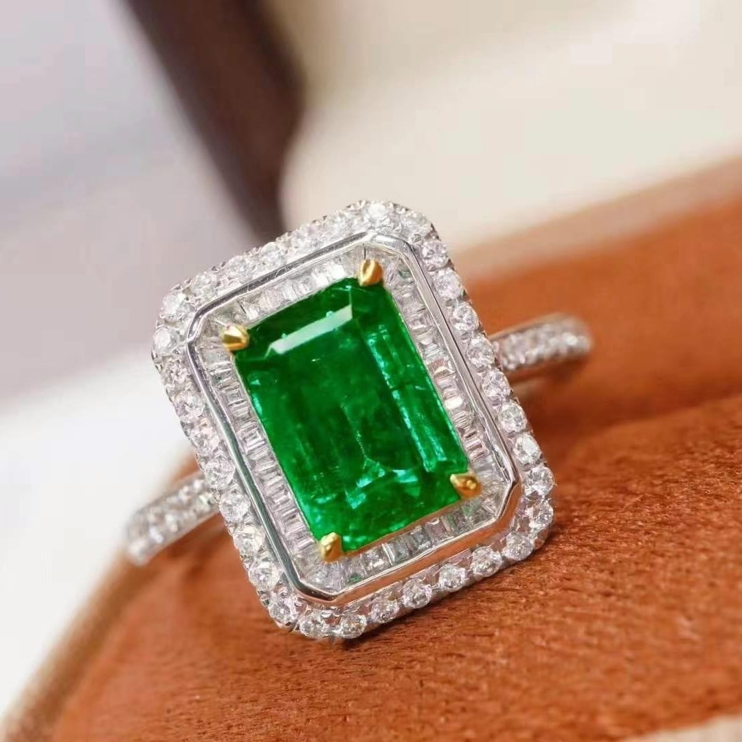 14k Gold 2.08 Ctw Vivid Green Natural Emerald & Diamond Ring - 2