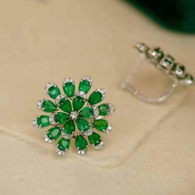 14k Gold 5.82 Ctw Natural Emerald & Diamond Earrings - 2