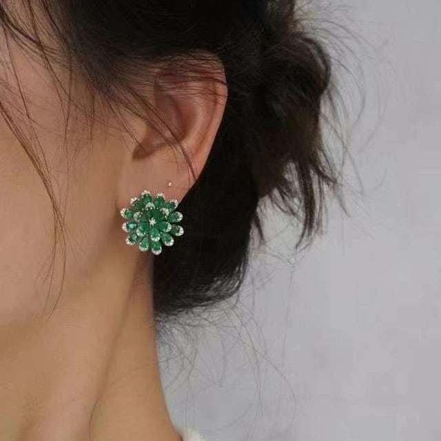 14k Gold 5.82 Ctw Natural Emerald & Diamond Earrings - 4