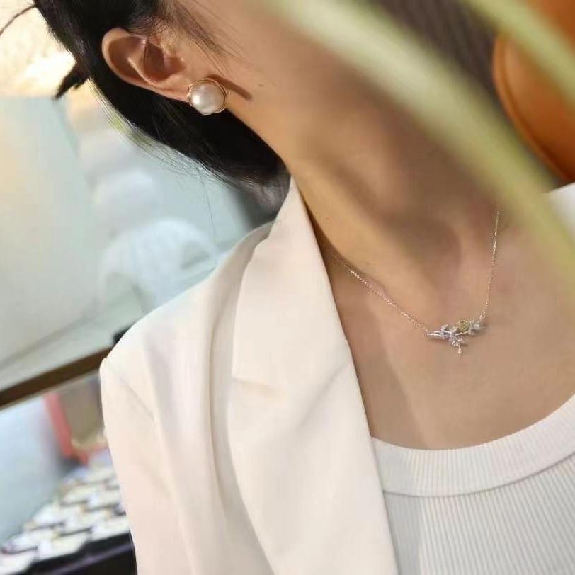 14k Gold 0.37 Ct Natural Color Diamond Necklace - 5