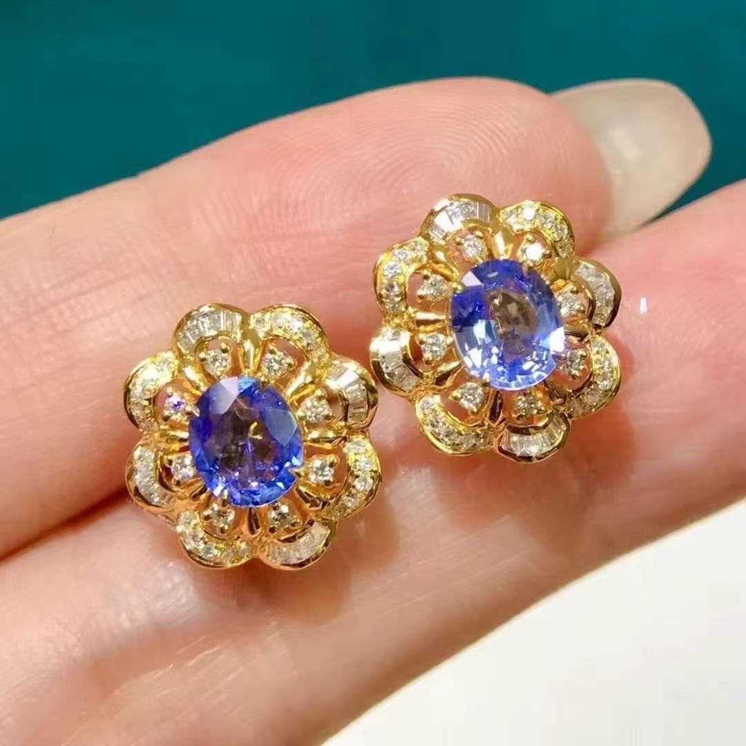14k Gold 2.05 Ctw Natural Sapphire & Diamond Earrings: Ref:230949146 // gold content:14k gold // main gemstone:sapphire // shape:oval // carat weight:1. 5ct // color:blue // treatment:natural // // adjacent gemstone 2 : diamond // shape:multiply // carat