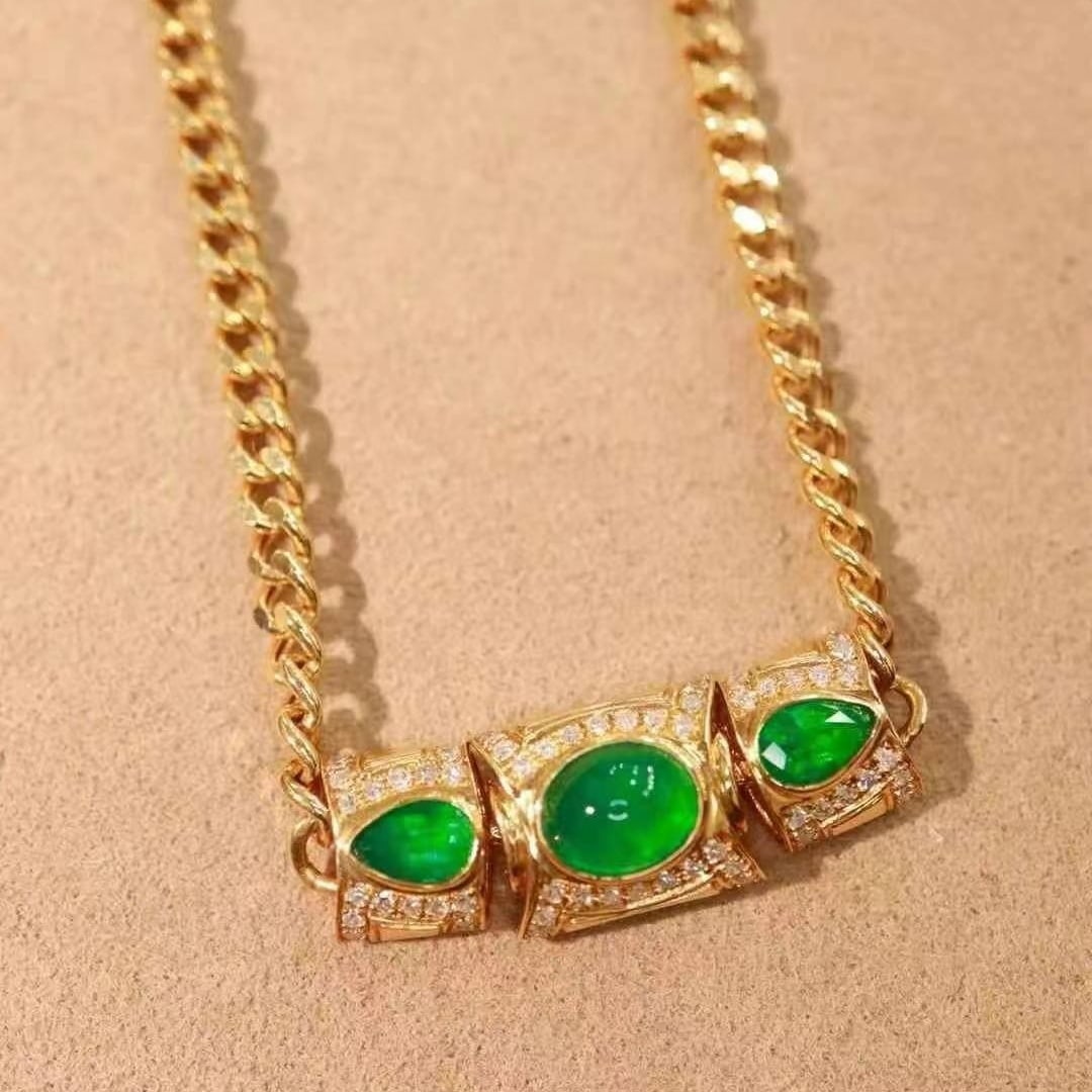 14k Gold 1.46 Ctw Vivid Green Natural Emerald & Diamond Necklace - 3