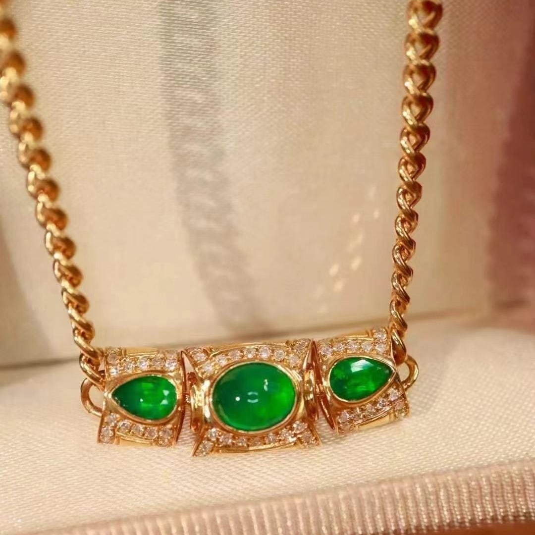 14k Gold 1.46 Ctw Vivid Green Natural Emerald & Diamond Necklace - 5