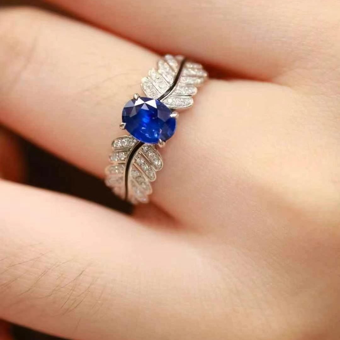 14k Gold 1.17 Ctw Vivid Blue Natural Sapphire & Diamond Ring - 8