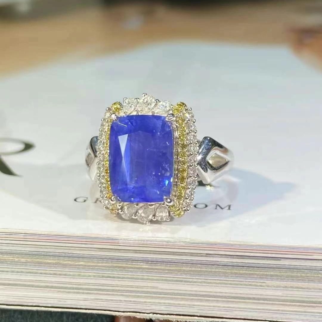 14k Gold 4.47 Ctw Natural Sapphire & Diamond Ring: Ref:230949217 // gold content:14k gold // ring size:7. 25us // // main gemstone:sapphire // shape:cushion // carat weight:3. 85ct // color:blue // treatment:natural // // adjacent gemstone 2 :