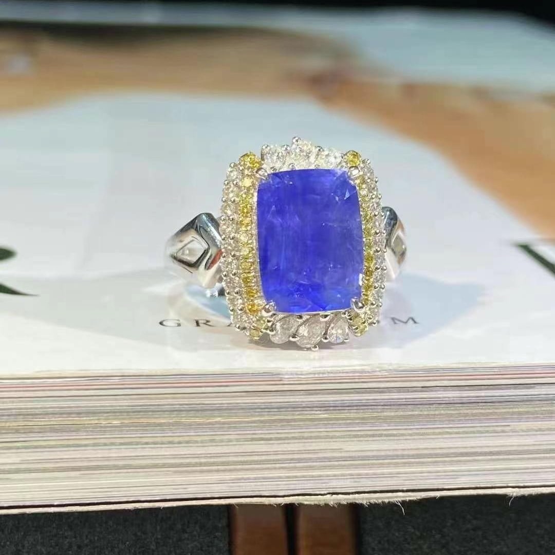 14k Gold 4.47 Ctw Natural Sapphire & Diamond Ring - 3