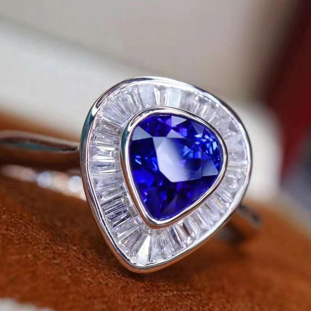 14k Gold 2.04 Ctw Natural Sapphire & Diamond Ring - 2