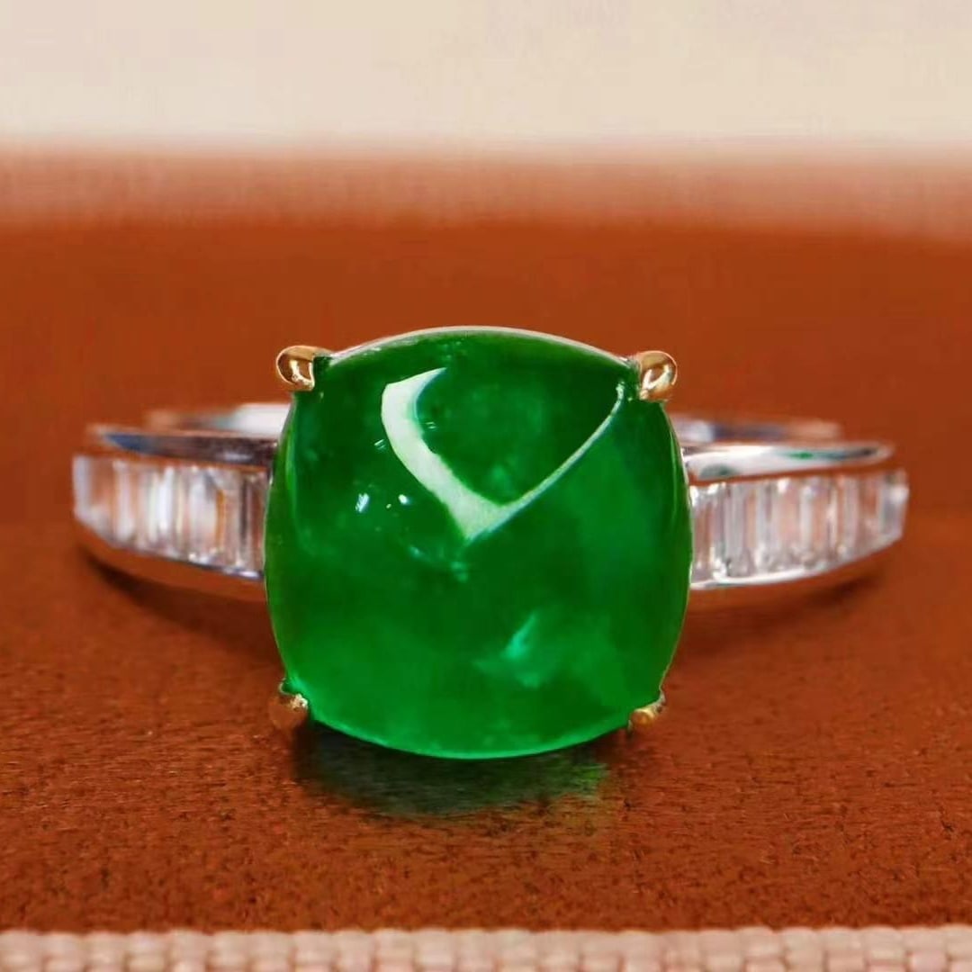 14k Gold 4.59 Ctw Vivid Green Natural Emerald & Diamond Ring - 2