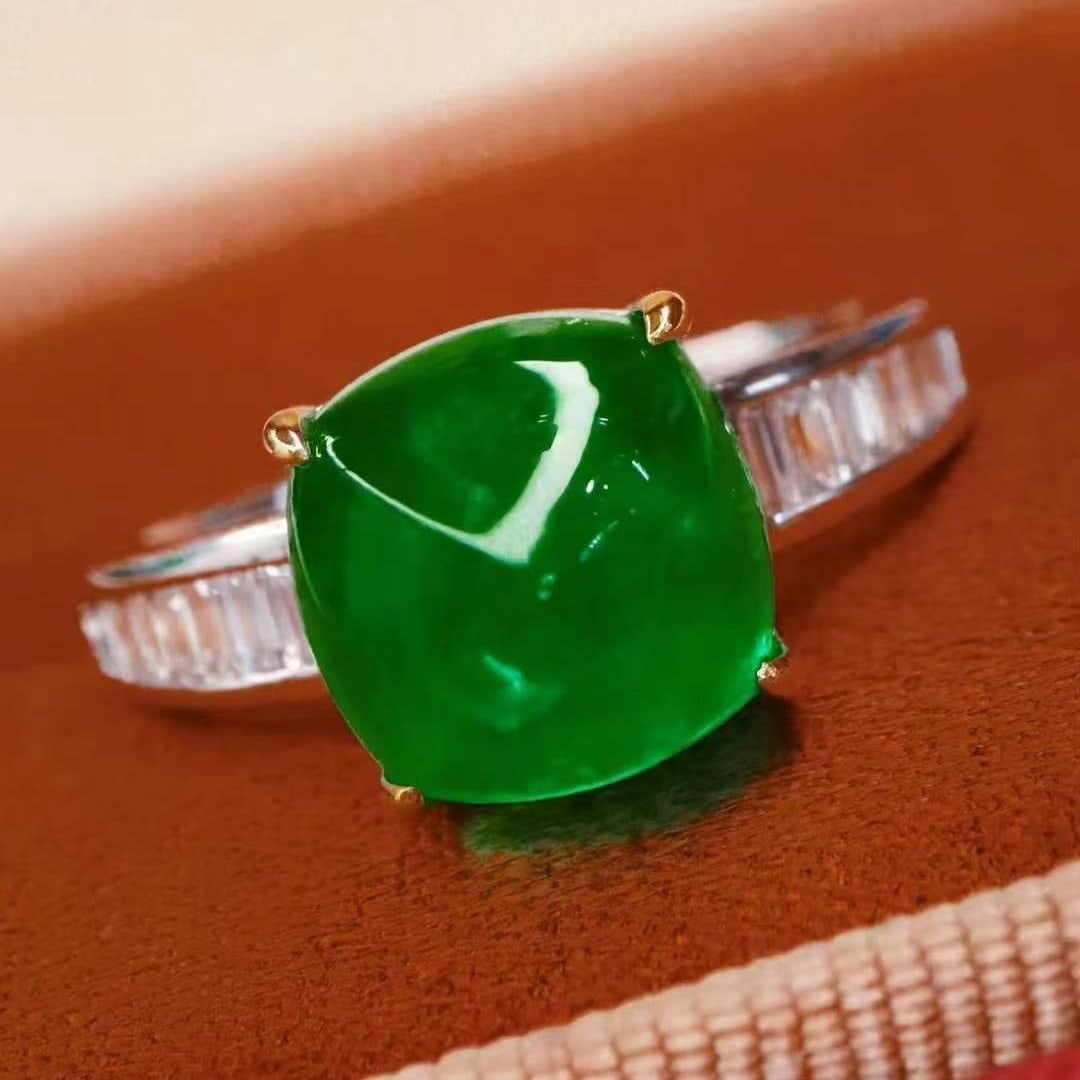 14k Gold 4.59 Ctw Vivid Green Natural Emerald & Diamond Ring - 3