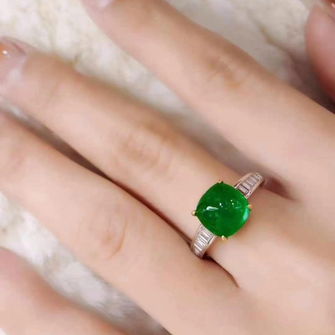 14k Gold 4.59 Ctw Vivid Green Natural Emerald & Diamond Ring - 5