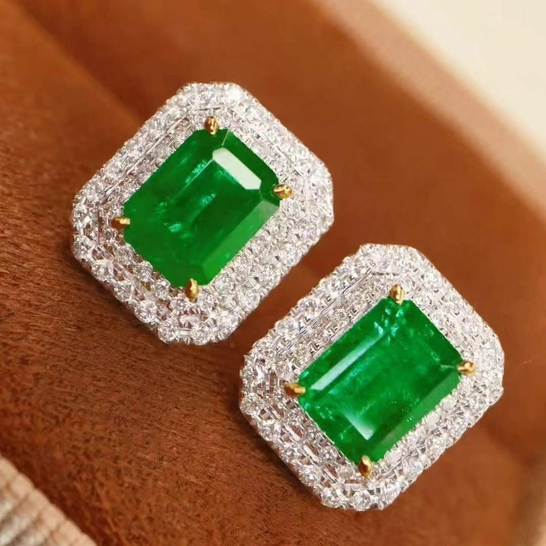 14k Gold 2.26 Ctw Vivid Green Natural Emerald & Diamond Earrings - 3