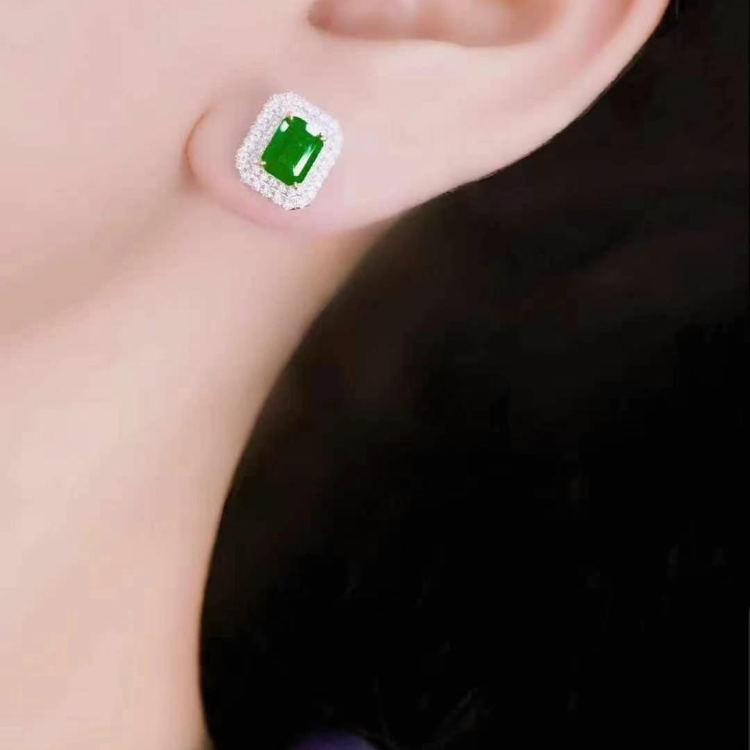 14k Gold 2.26 Ctw Vivid Green Natural Emerald & Diamond Earrings - 5