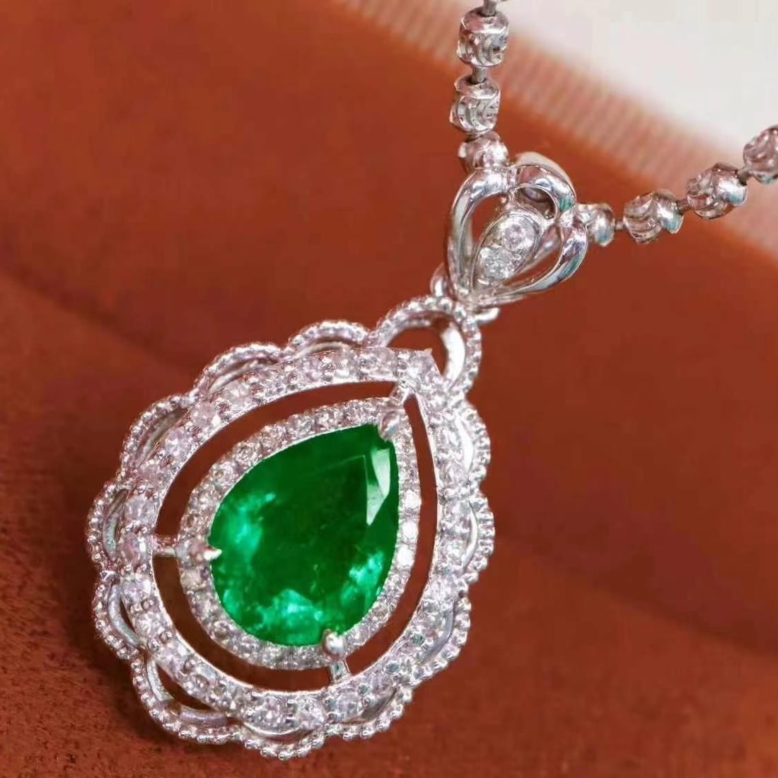 14k Gold 1.16 Ctw Vivid Green Natural Emerald & Diamond Pendant( Without Chain ) - 4