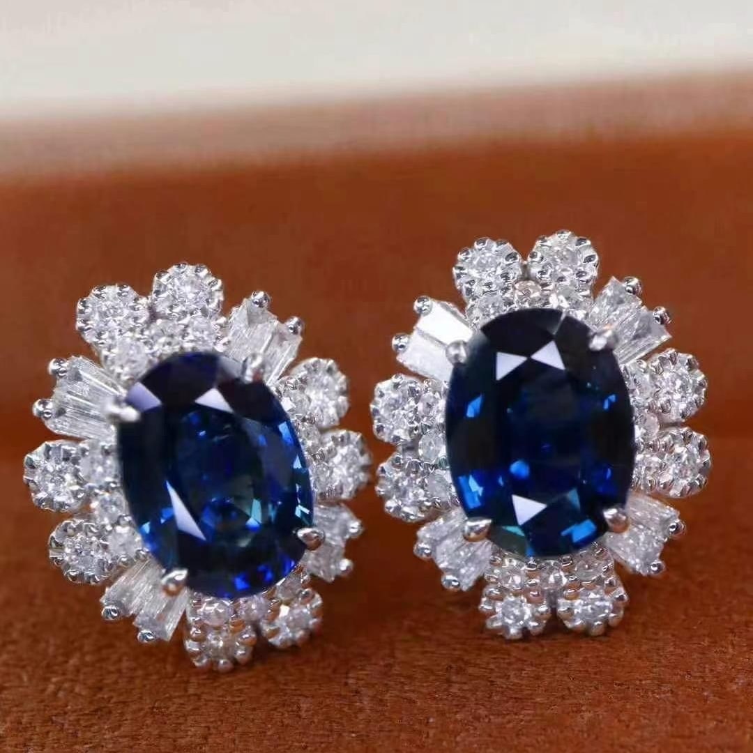 14k Gold 2.16 Ctw Natural Sapphire & Diamond Earrings: Ref:230949240 // gold content:14k gold // main gemstone:sapphire // shape:oval // carat weight:1. 75ct // color:royal blue // treatment:natural // // adjacent gemstone 2 : diamond // shape:multiply //