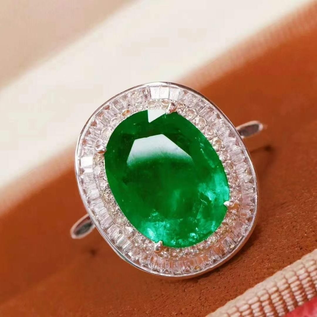 14k Gold 3.10 Ctw Vivid Green Natural Emerald & Diamond Ring - 6