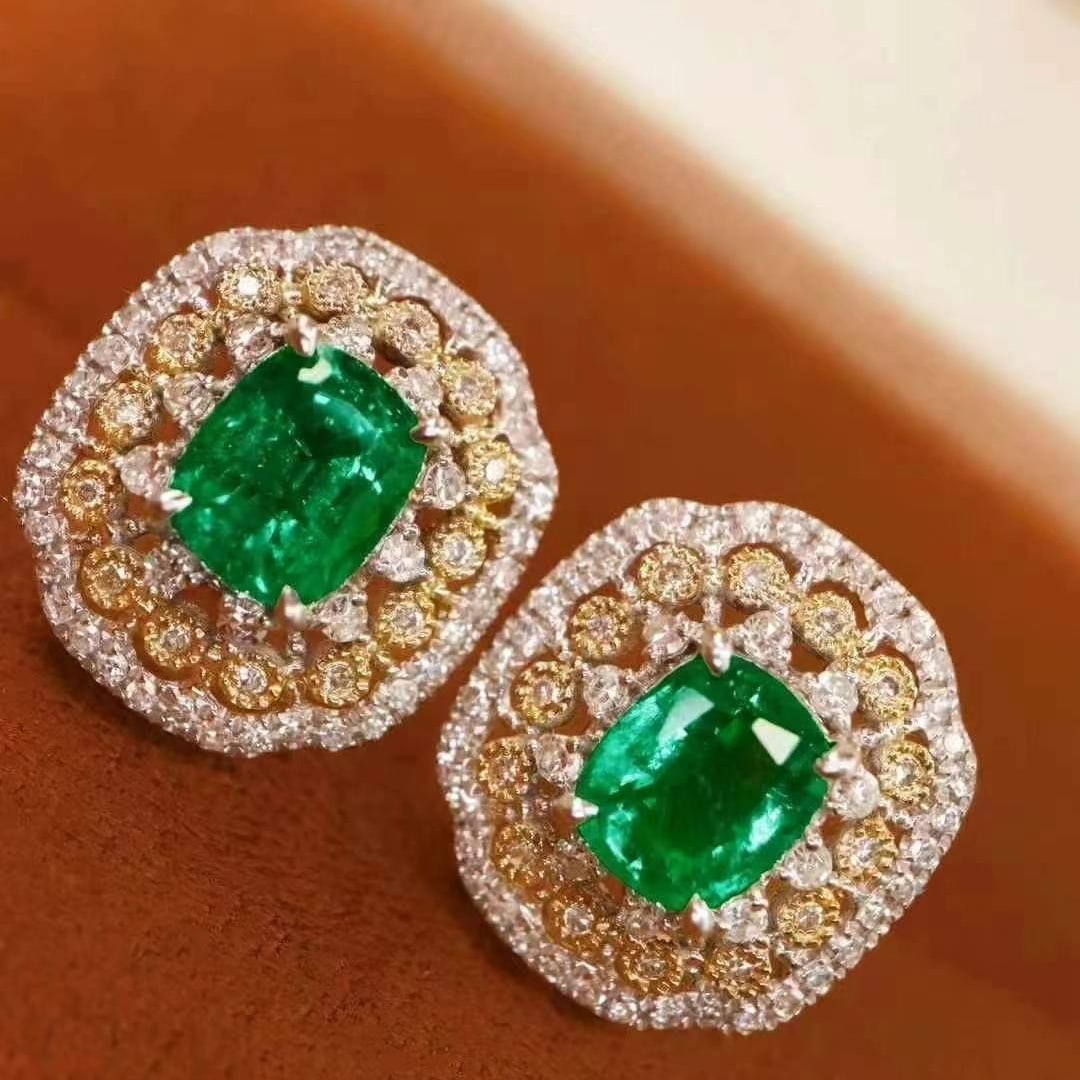 14k Gold 1.65 Ctw Vivid Green Natural Emerald & Diamond Earrings - 6