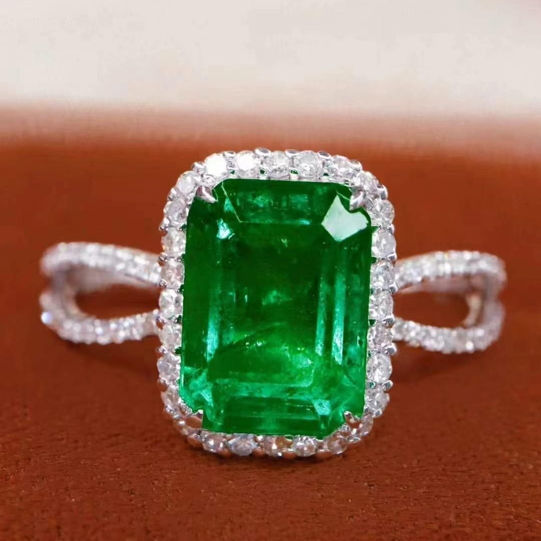 14k Gold 2.45 Ctw Vivid Green Natural Emerald & Diamond Ring - 5