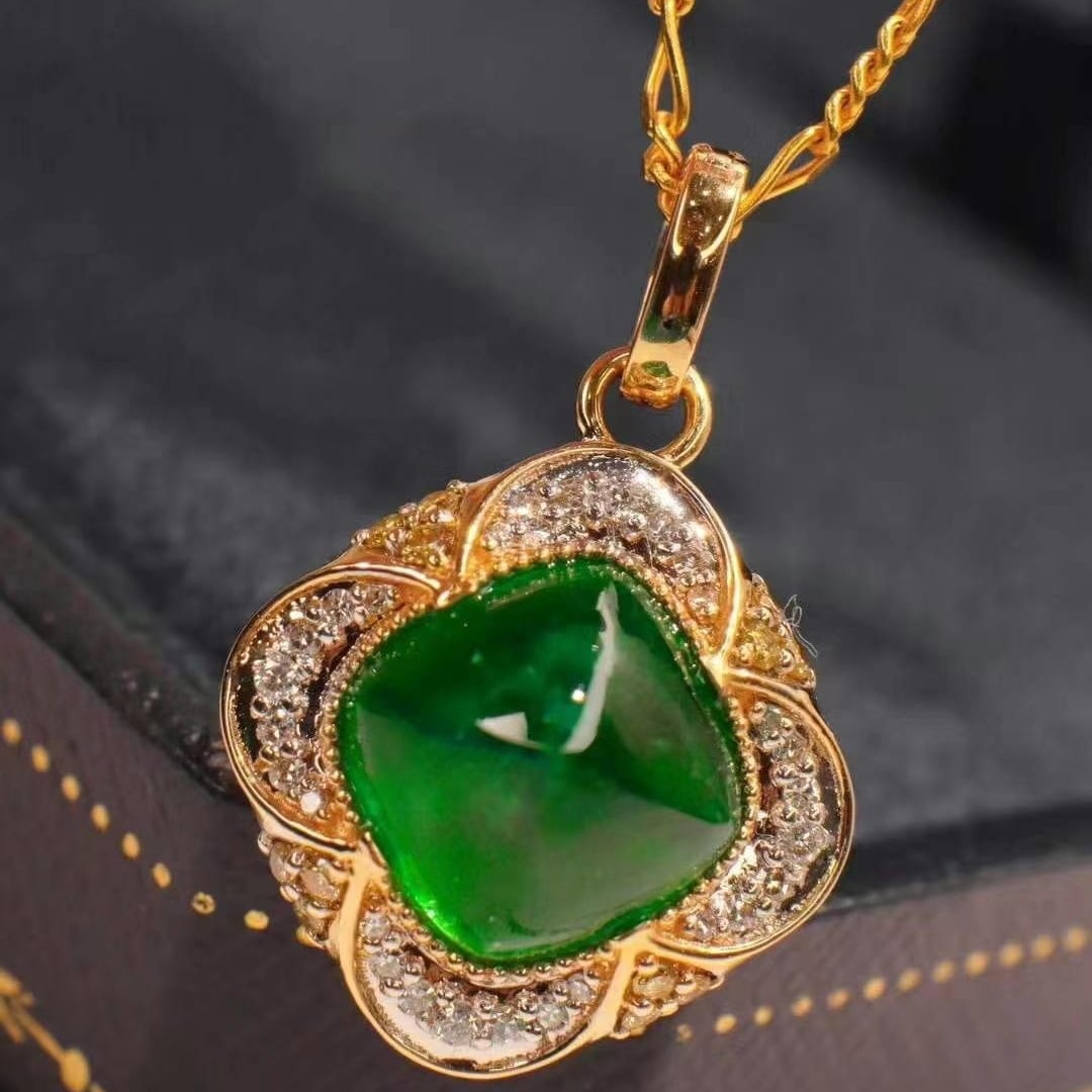 14k Gold 4.20 Ctw Vivid Green Natural Emerald & Diamond Pendant( Without Chain ) - 5