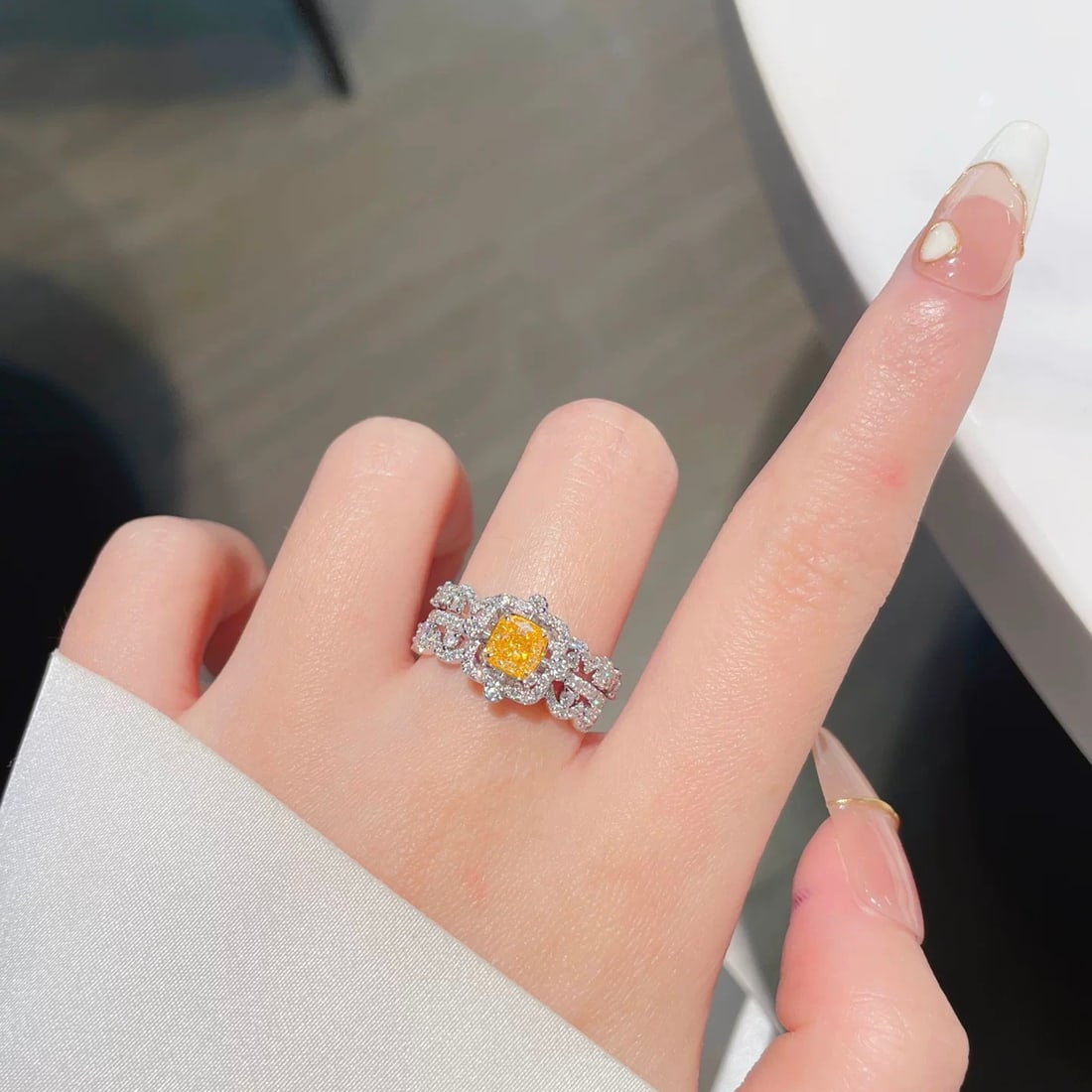 14k Gold 1.35 Ctw Natural Yellow Diamond & Diamond Ring - 3