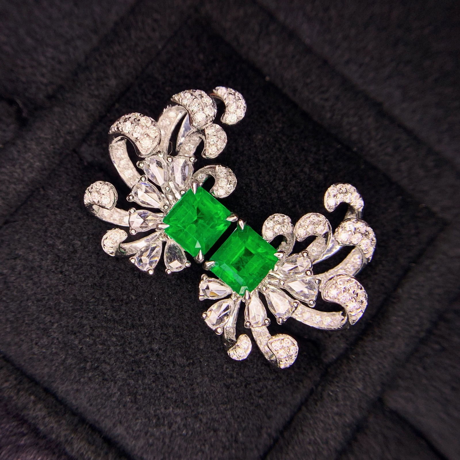 14k Gold 1.2 Ct Vivid Green Natural Emerald & Diamond Earrings - 5