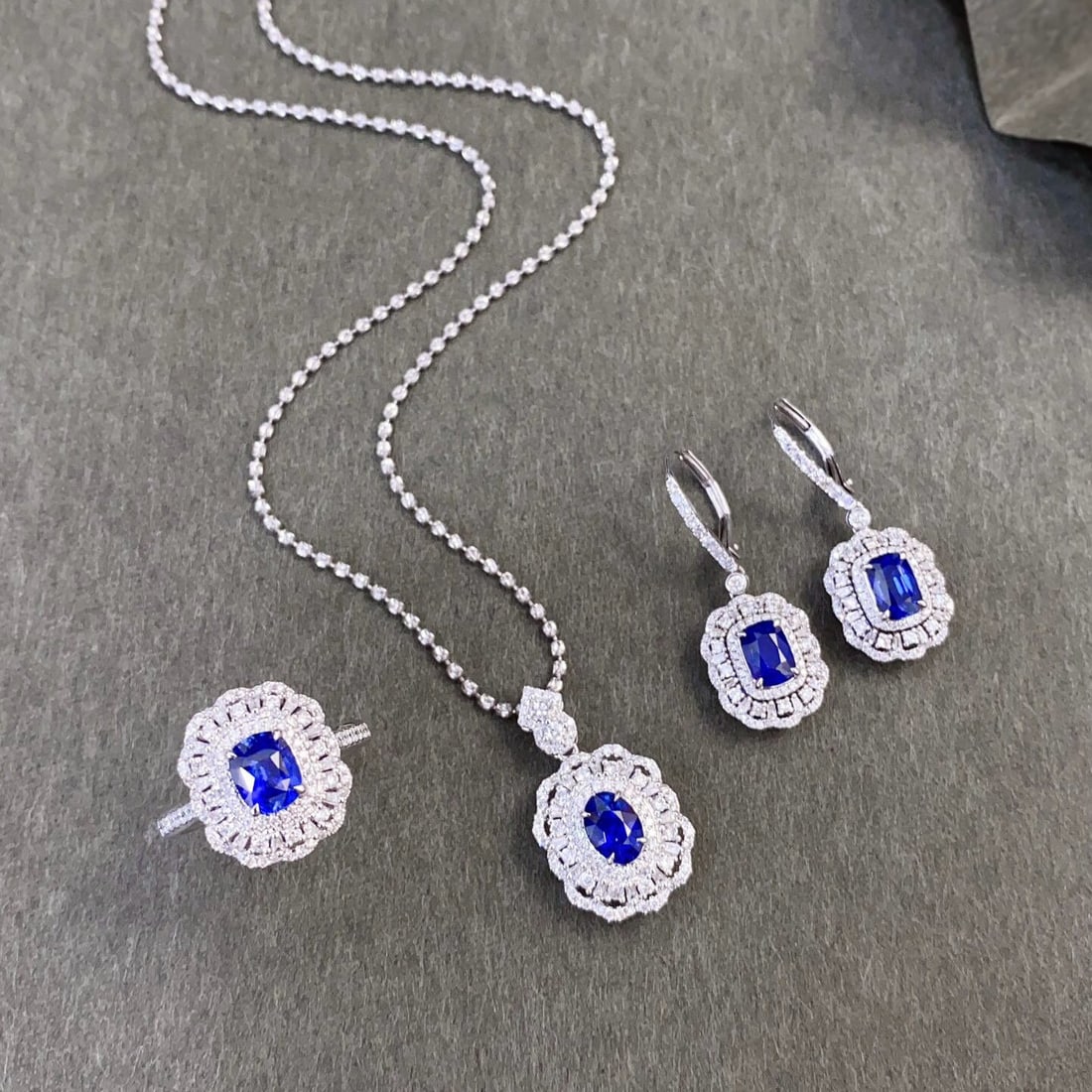 14k Gold 6.36 Ctw Natural Sapphire & Diamond Jewelry Set: Ref:230950061 // gold content:14k gold // ring size:7. 25us // // ring // main gemstone:sapphire // shape:cushion // carat weight:1. 08ct // color:royal blue // treatment:natural // // adjacent gemsto