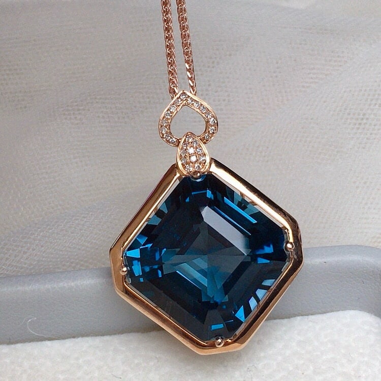 14k Gold 17.60 Ct Natural Topaz & Diamond Pendant( Without Chain ) - 5