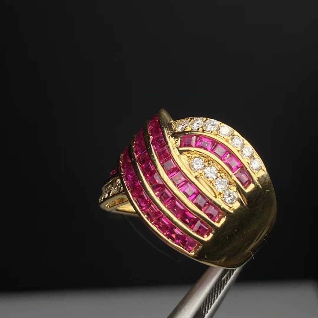 14k Gold 3.36 Ctw Natural Ruby & Diamond Ring - 3