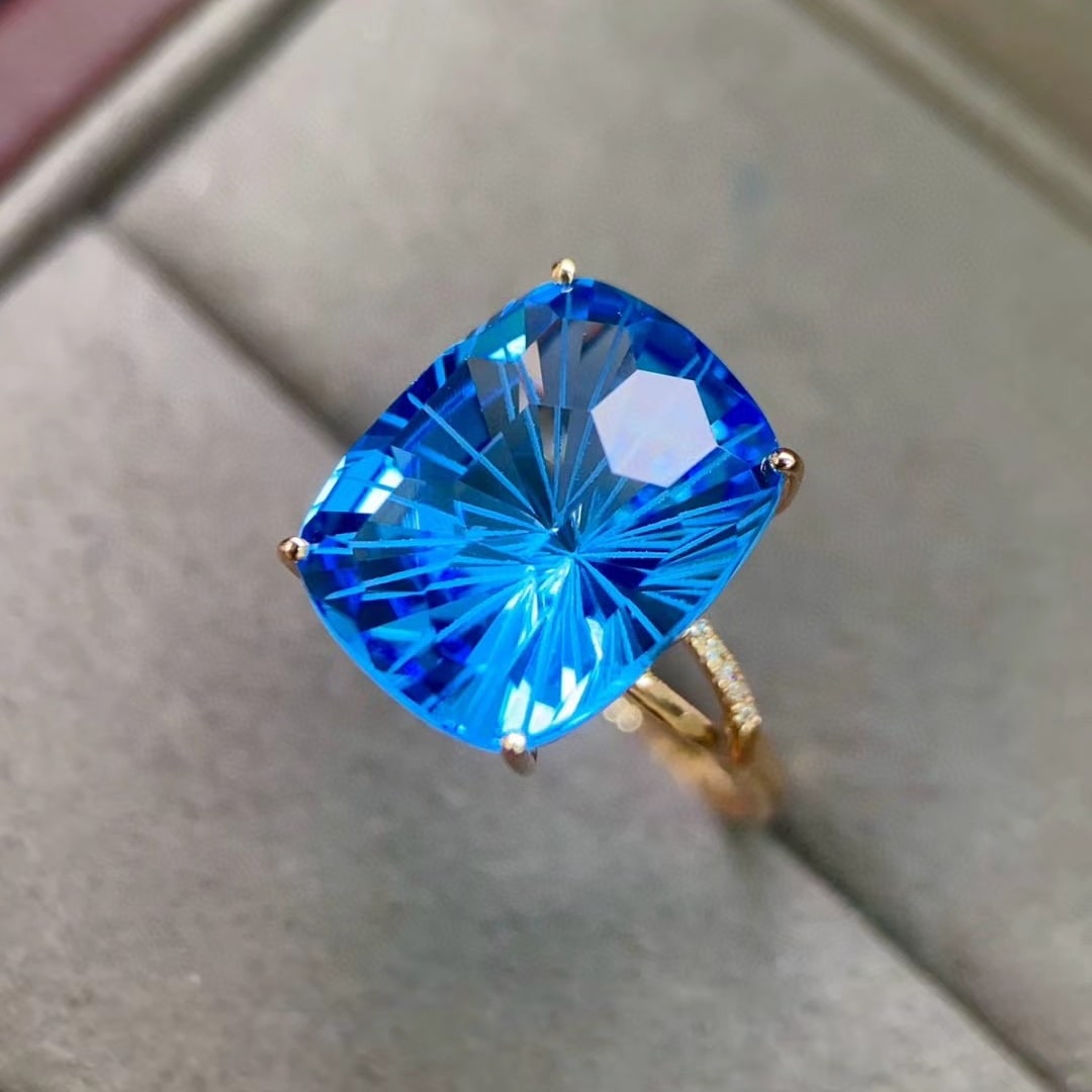 14k Gold 11.88 Ctw Natural Topaz & Diamond Ring - 2