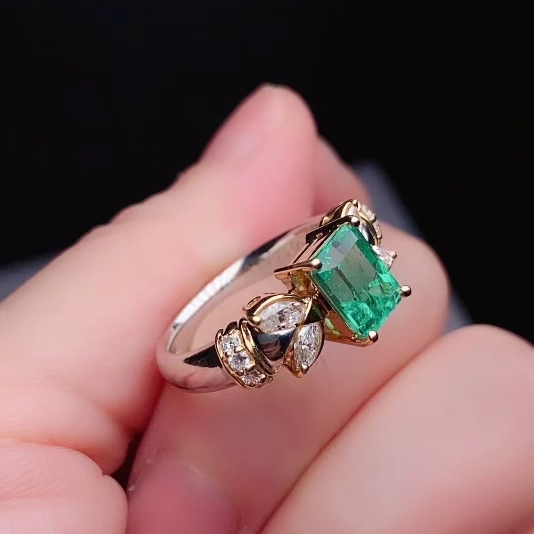 14k Gold 1.91 Ctw Natural Emerald & Diamond Ring - 4