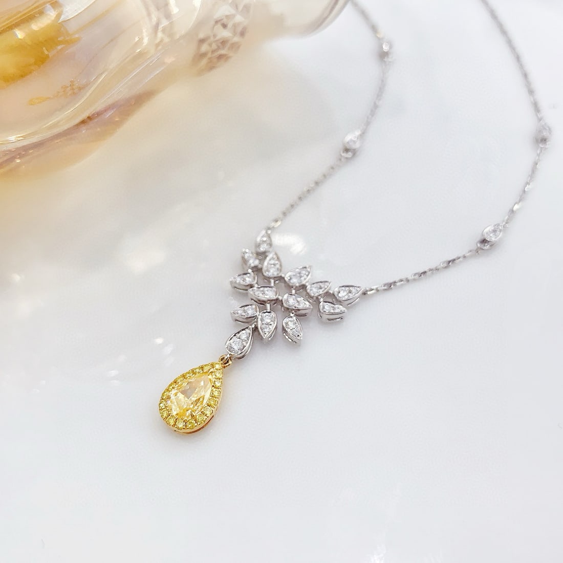 14k Gold 1.44 Ctw Natural Yellow Diamond & Diamond Necklace - 4