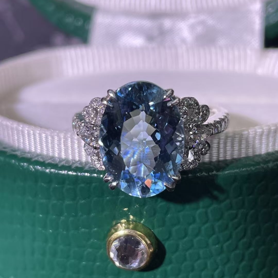 14k Gold 4.80 Ctw Natural Aquamarine & Diamond Ring - 3