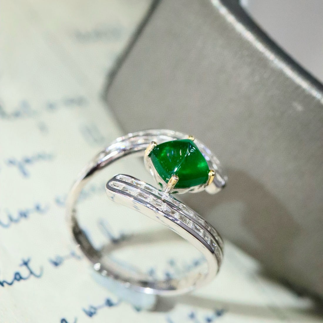 14k Gold 1.41 Ctw Vivid Green Natural Emerald & Diamond Ring - 5