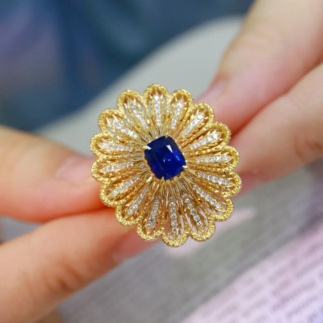 14k Gold 1.8 Ctw Natural Sapphire & Diamond Ring - 2